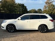 Mitsubishi Outlander PHEV GX 4HS 3