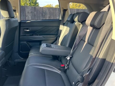 Mitsubishi Outlander PHEV GX 4HS 46