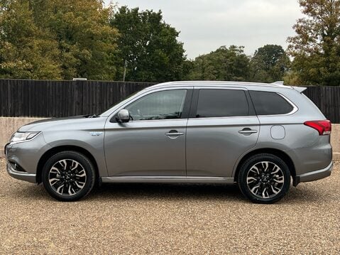 Mitsubishi Outlander PHEV GX 4H 6