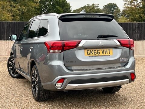 Mitsubishi Outlander PHEV GX 4H 2