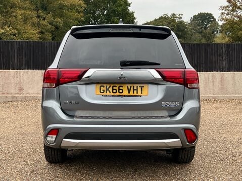Mitsubishi Outlander PHEV GX 4H 8