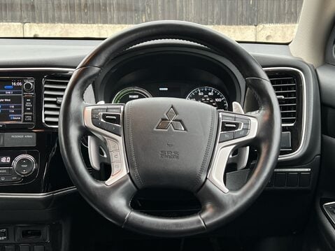 Mitsubishi Outlander PHEV GX 4H 37