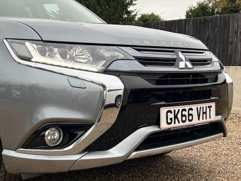 Mitsubishi Outlander PHEV GX 4H 18