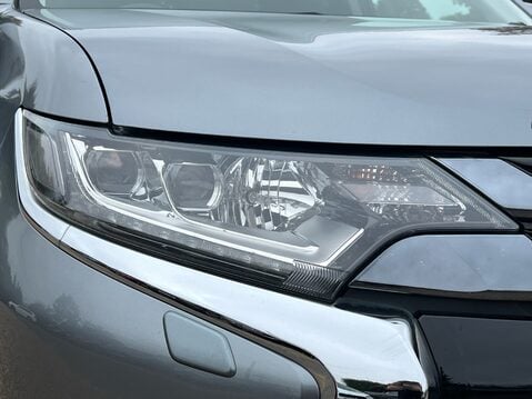 Mitsubishi Outlander PHEV GX 4H 14