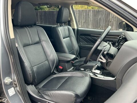 Mitsubishi Outlander PHEV GX 4H 20