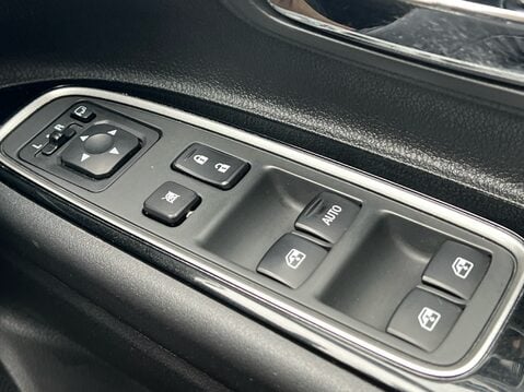 Mitsubishi Outlander PHEV GX 4H 34