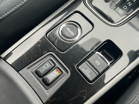 Mitsubishi Outlander EXCEED 27
