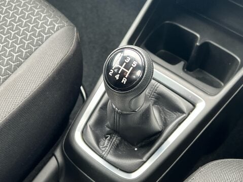 Suzuki Swift SZ-L DUALJET MHEV 23