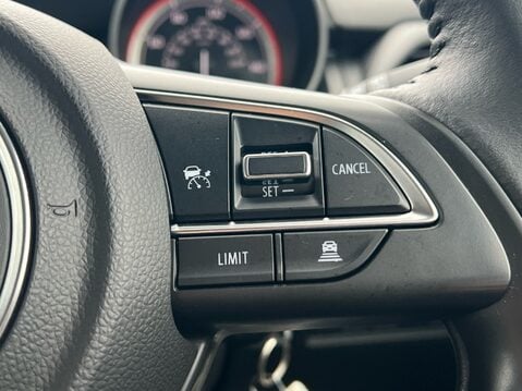 Suzuki Swift SZ-L DUALJET MHEV 26