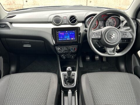 Suzuki Swift SZ-L DUALJET MHEV 10