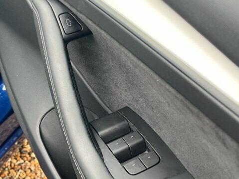 Tesla Model 3 LONG RANGE AWD 29