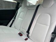 Tesla Model 3 LONG RANGE AWD 9