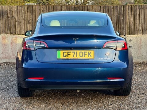 Tesla Model 3 LONG RANGE AWD 8