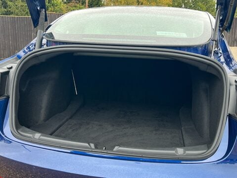 Tesla Model 3 LONG RANGE AWD 31