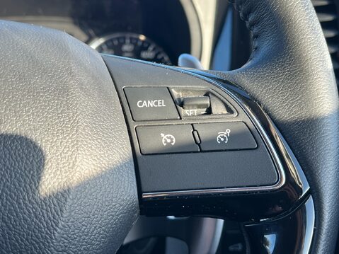 Mitsubishi Outlander EXCEED 30