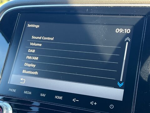 Mitsubishi Outlander EXCEED 21