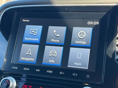 Mitsubishi Outlander EXCEED 18