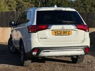 Mitsubishi Outlander EXCEED 2