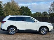 Mitsubishi Outlander EXCEED 5