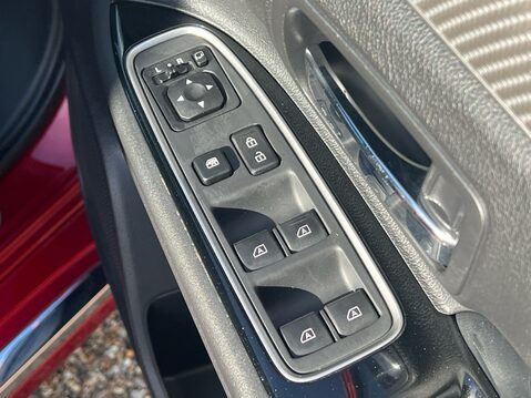 Mitsubishi Outlander PHEV DYNAMIC 32