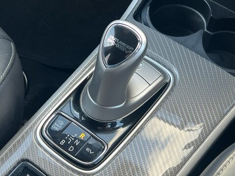 Mitsubishi Outlander PHEV DYNAMIC 26