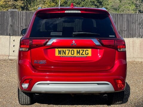 Mitsubishi Outlander PHEV DYNAMIC 8