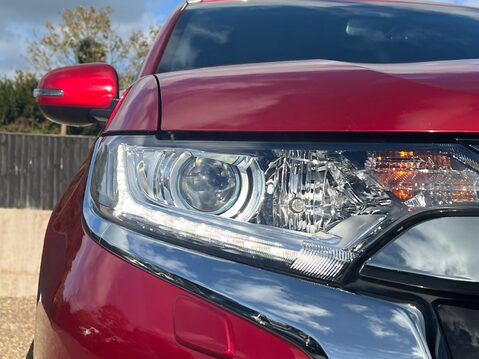 Mitsubishi Outlander PHEV DYNAMIC 14