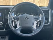 Mitsubishi Outlander PHEV DYNAMIC 33