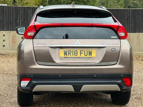 Mitsubishi Eclipse Cross 4 8