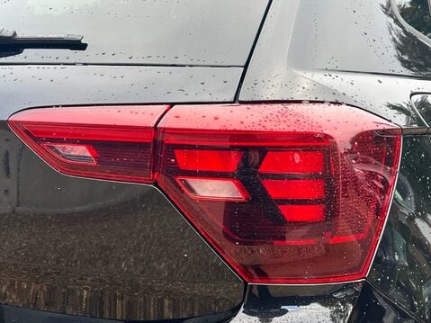 Volkswagen Polo R-LINE TSI 15
