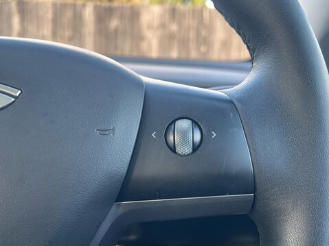 Tesla Model 3 LONG RANGE AWD 33