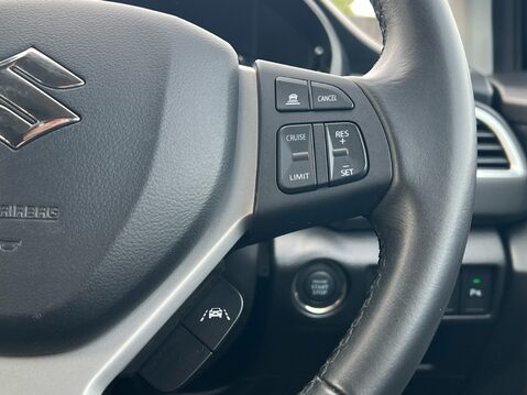 Suzuki S-Cross MOTION BOOSTERJET MHEV 29