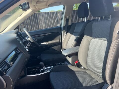 Mitsubishi Outlander DESIGN 14