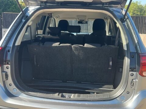 Mitsubishi Outlander DESIGN 24