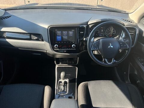 Mitsubishi Outlander DESIGN 19