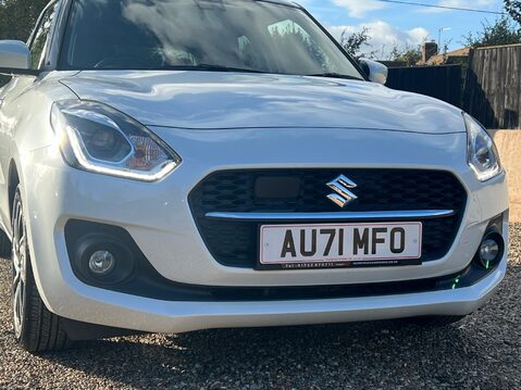 Suzuki Swift SZ5 DUALJET MHEV 16