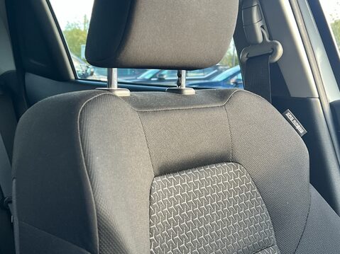 Suzuki Swift SZ5 DUALJET MHEV 35