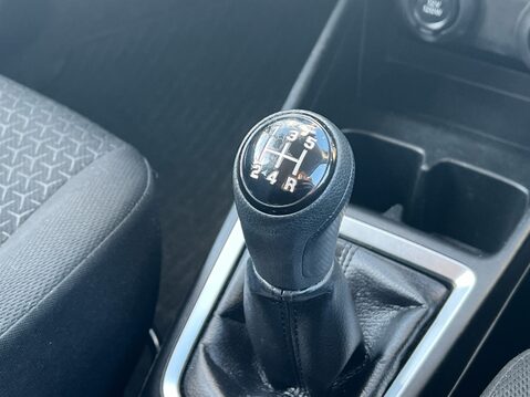 Suzuki Swift SZ5 DUALJET MHEV 24