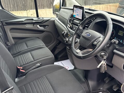 Ford Transit Custom 280 LIMITED P/V ECOBLUE 18