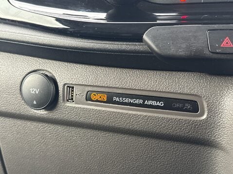 Ford Transit Custom 280 LIMITED P/V ECOBLUE 30