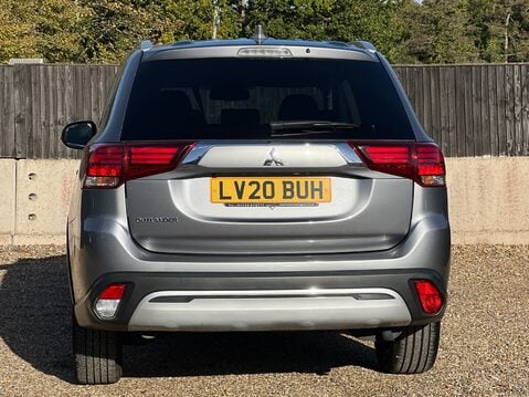 Mitsubishi Outlander DESIGN 8