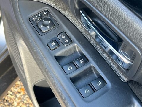 Mitsubishi Outlander DESIGN 31