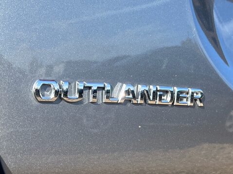 Mitsubishi Outlander DESIGN 36