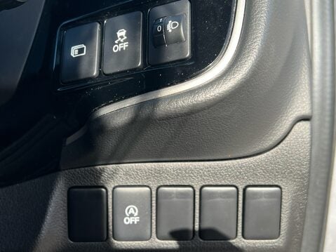 Mitsubishi Outlander DESIGN 30