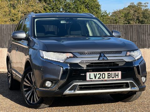 Mitsubishi Outlander DESIGN 1