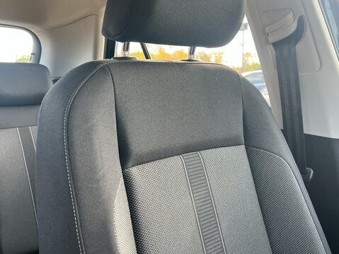 Volkswagen T-Roc LIFE TSI DSG 40