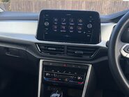 Volkswagen T-Roc LIFE TSI DSG 12