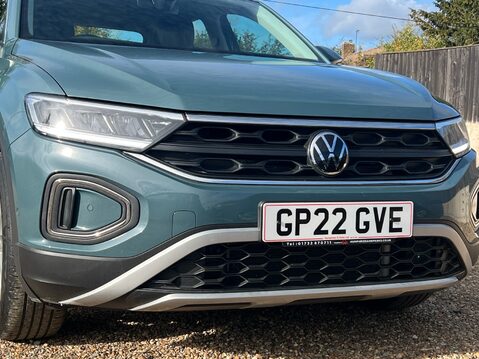 Volkswagen T-Roc LIFE TSI DSG 16