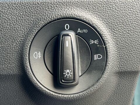 Volkswagen T-Roc LIFE TSI DSG 30