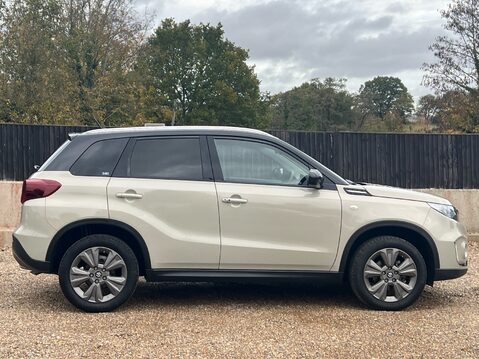 Suzuki Vitara SZ-T MHEV 5